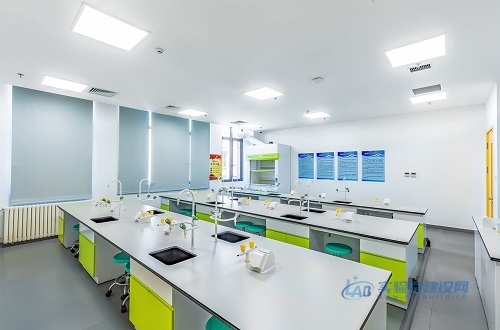 学校实验室建设